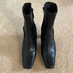 Liz Claiborne Black Leather/Fabric Booties sz 8